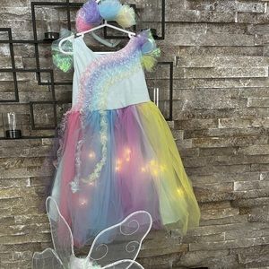 Pottery Barn Kids Kids 4-6 light up Rainbow Costume. Treat-basket not included.